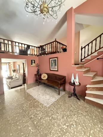 Independent chalet for sale in Casa o chalet en Calle Gibraltar, 14, Centro, Estepona, Estepona
thumbnail 1