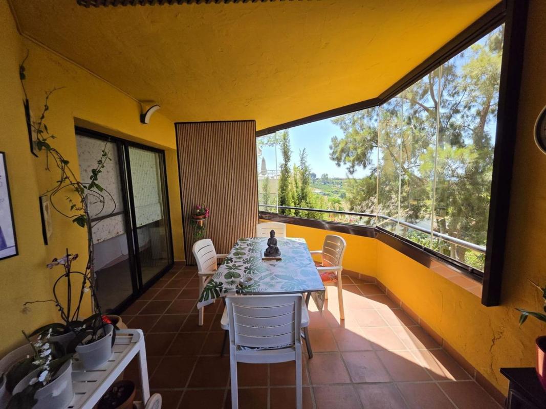 Sale of apartment in Piso en La Concha-Resina Golf, Estepona, Estepona
photo 3