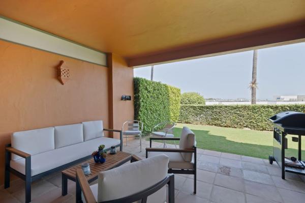 Продажа квартиры на Piso en Marques El s/n, Benatalaya, Estepona, Эстепона
 photo 1