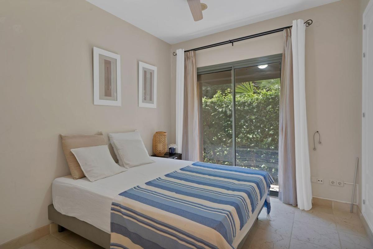 Sprzedaż mieszkania w Piso en Marques El s/n, Benatalaya, Estepona, Estepona
 photo 3