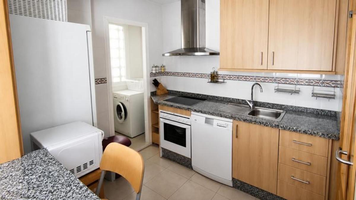 Sale of apartment in Piso en Avenida Andalucía, San Luis de Sabinillas, Manilva, Manilva
photo 4