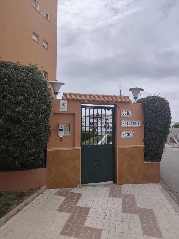 Sale of apartment in Piso en Cantarranas, 3, La Leala - El Saltillo, Torremolinos, Torremolinos
photo 2
