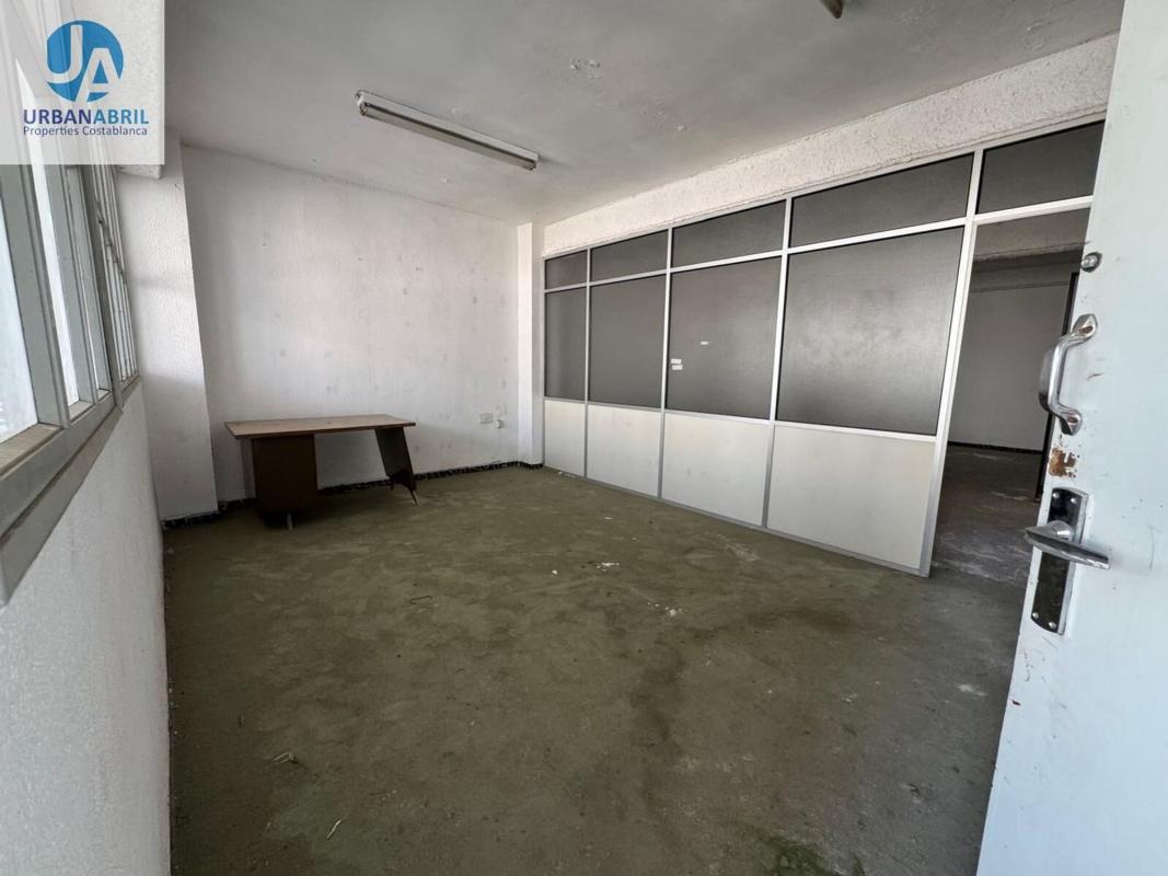 Edificio Residencial de 312m2 en venta en Elda photo 1