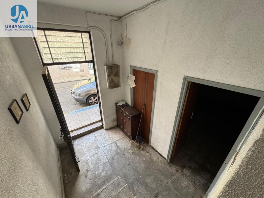 Edificio Residencial de 312m2 en venta en Elda photo 2