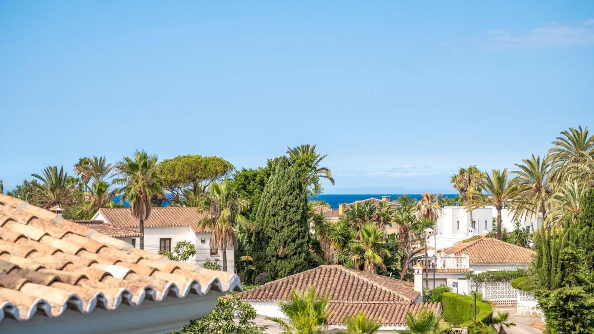 Properties for sale and rent in Spain photo 2