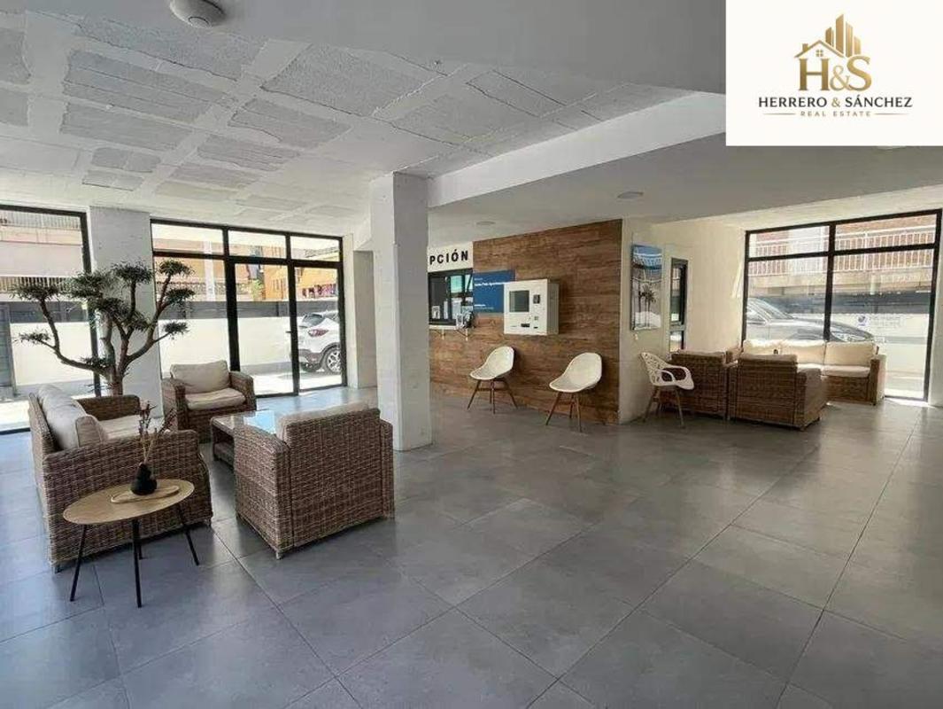 Edificio Residencial de 1100m2 en venta en Santa Pola photo 4