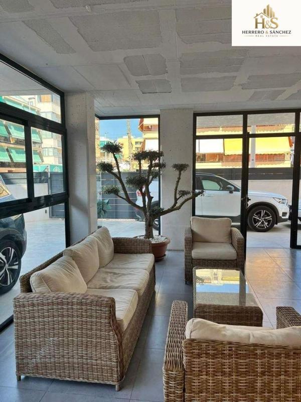 Edificio Residencial de 1100m2 en venta en Santa Pola photo 5