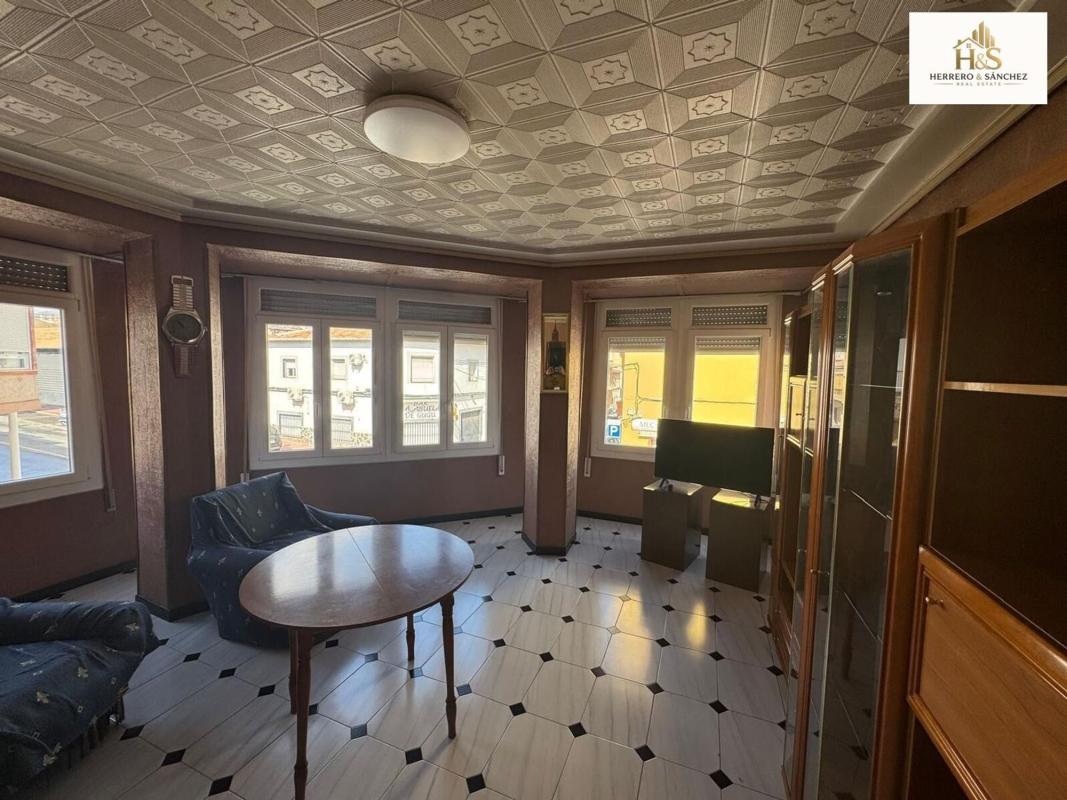 Здание Жилой площадью 149м2 на продажу в Новельда photo 3