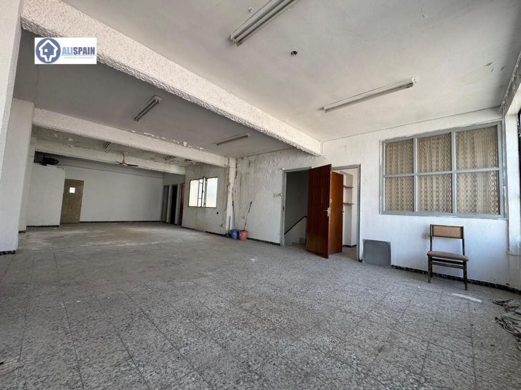 Здание Жилой площадью 312м2 на продажу в Эльда photo 1