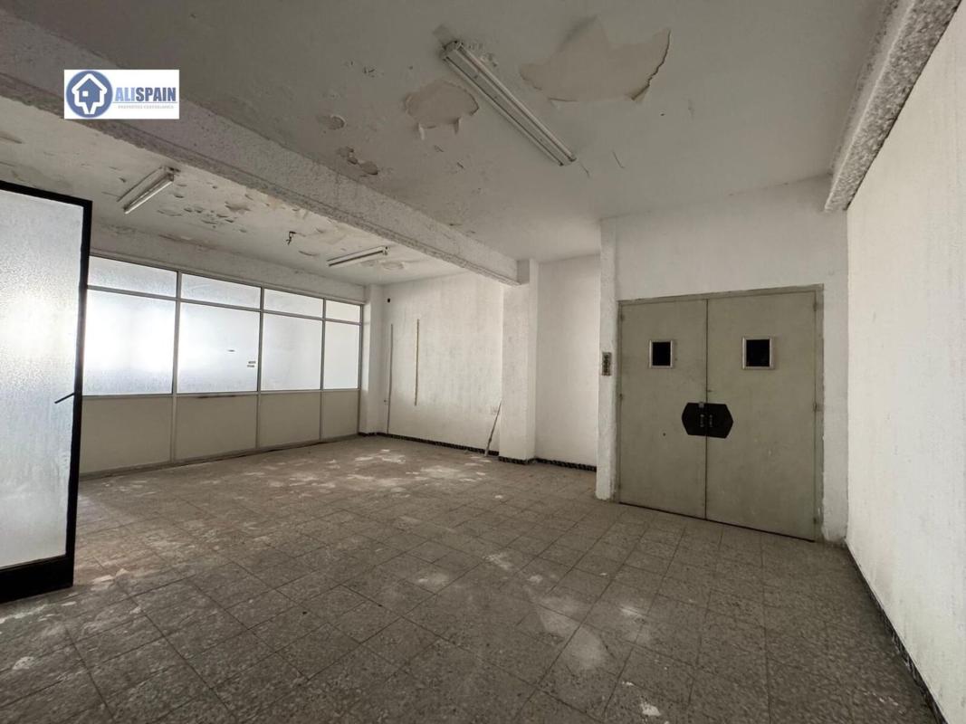Здание Жилой площадью 312м2 на продажу в Эльда photo 2