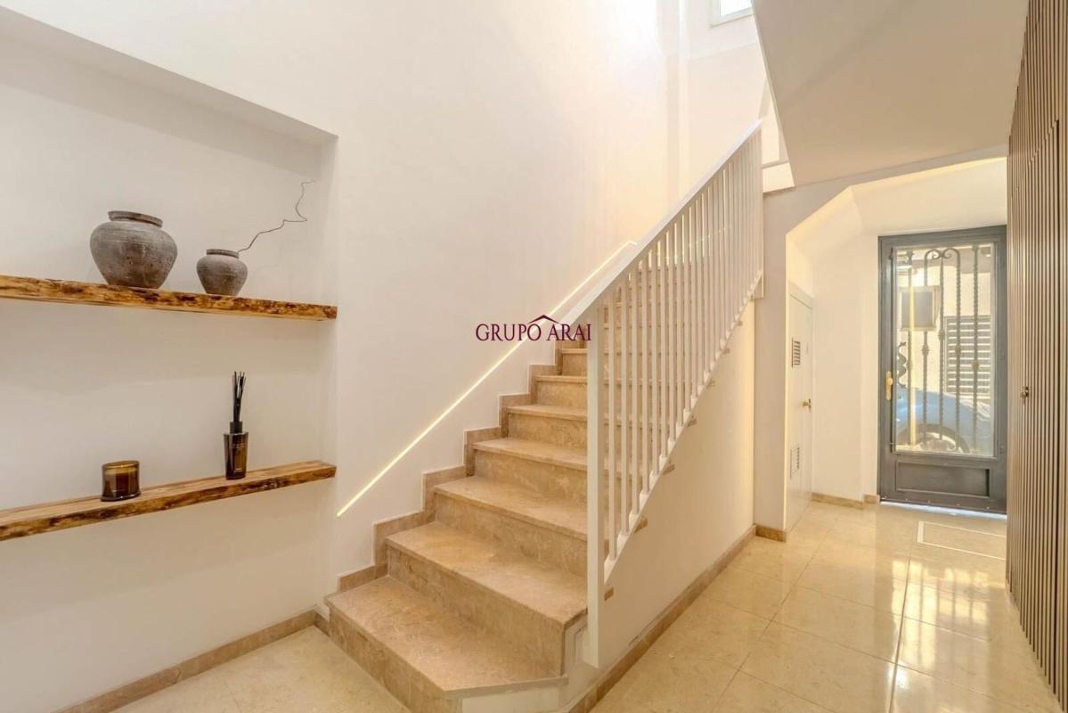 Edificio Residencial de 406m2 en venta en Alicante / Alacant photo 1