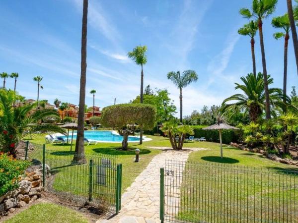 Chalet adosado en Calle 4b s/n, Guadalmina Baja, Marbella photo 1