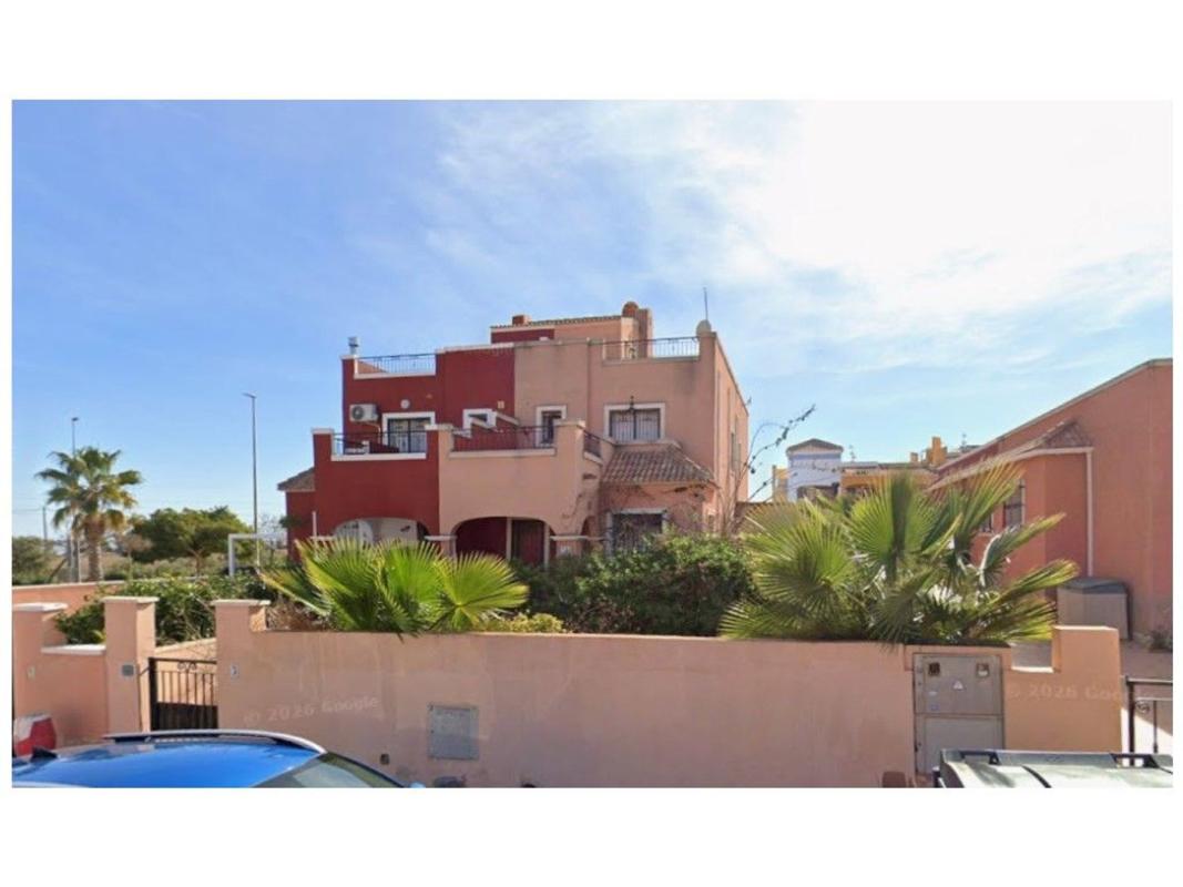 Propiedades en venta y alquiler en España photo 1
