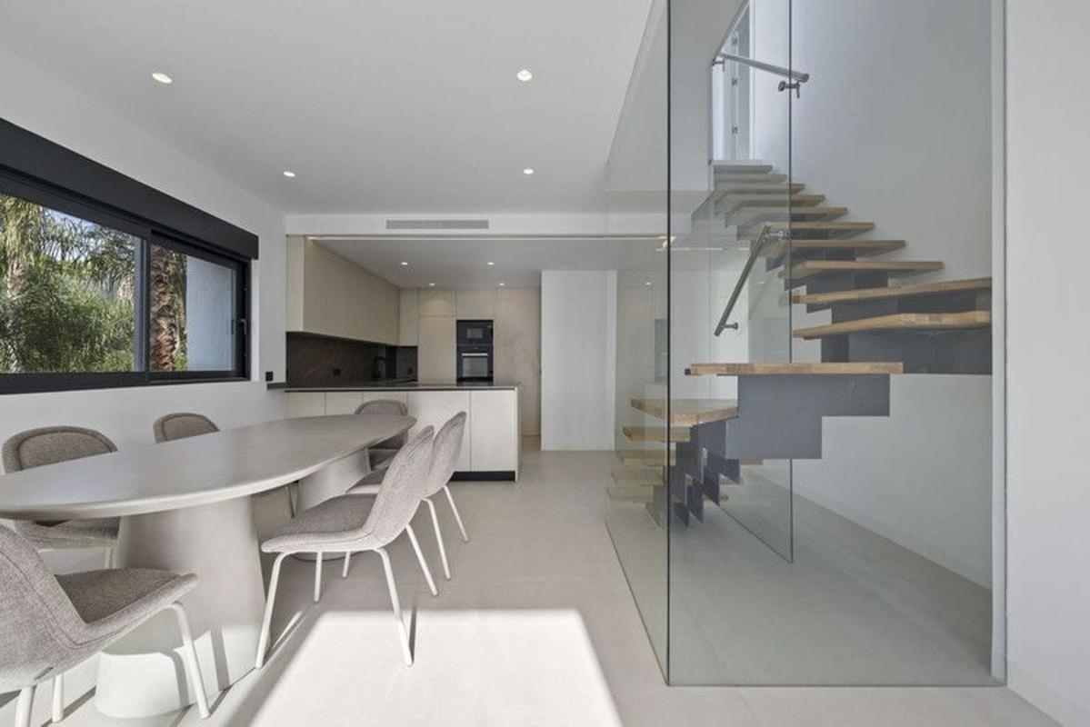 Duplex sale in Dúplex en Calle Quintana, 31, Paraiso-Barronal, Estepona, Estepona photo 2