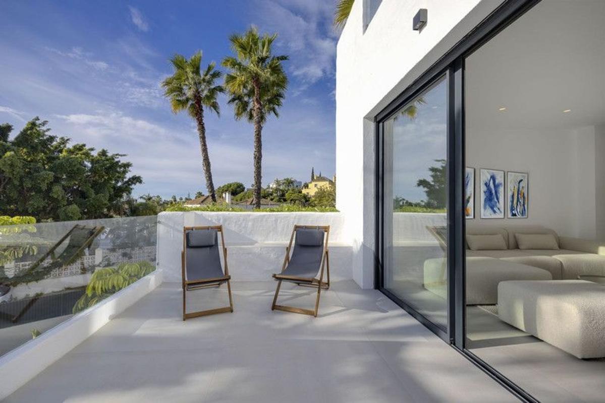 Duplex sale in Dúplex en Calle Quintana, 31, Paraiso-Barronal, Estepona, Estepona photo 5