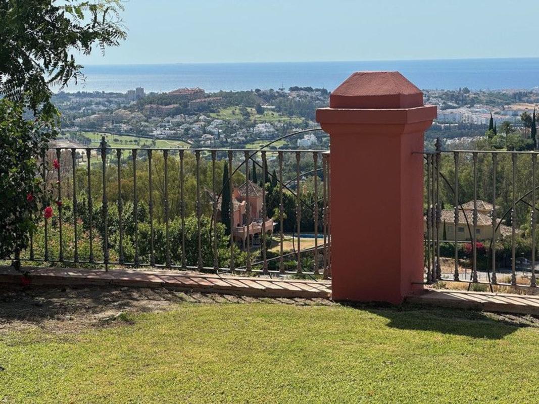 Venta de ático en Ático en Urbanización Monte Halcones, 7, La Quinta, Benahavís, Benahavís photo 4