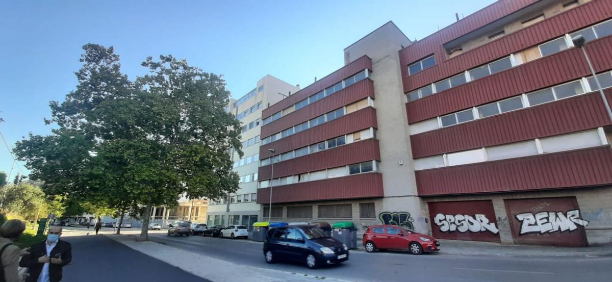 Здание Жилой площадью 2891м2 на продажу в Алкой photo 5