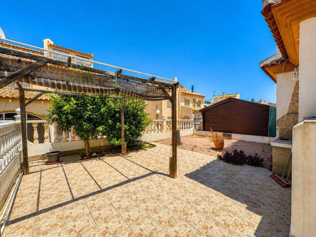 Недвижимость на продажу и в аренду в Испании photo 3