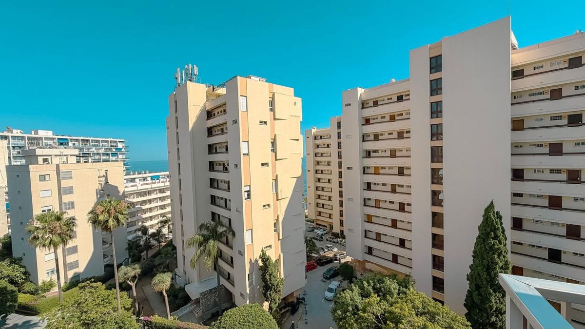 Sale of apartment in Piso en Calle Jacinto Benavente s/n, Huerta Belón-Calvario, Marbella, Marbella
photo 2
