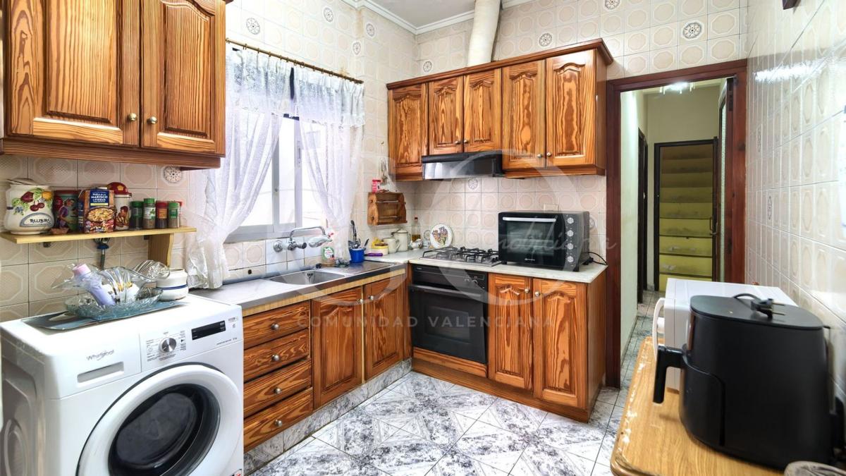 Sale of apartment in Piso en Calle Sant Cristòfol, Centro Urbano, Denia, Denia
 photo 3