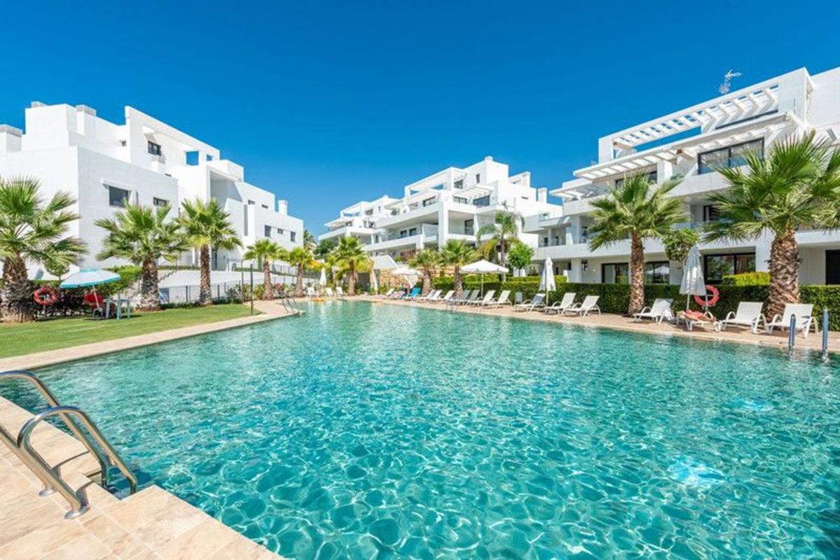 Duplex sale in Dúplex en Urbanizacion Cortijo Casareno, 10, Paraiso-Barronal, Estepona, Estepona photo 2