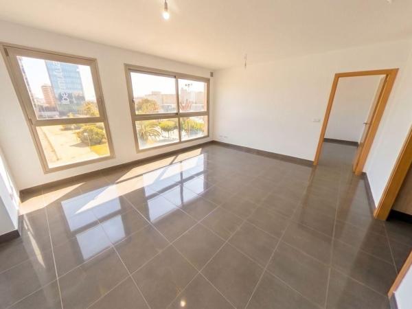 Venta de piso en Piso en Calle Vicente Alexandre, Benisaudet, Alicante / Alacant, Alicante / Alacant
thumbnail 1