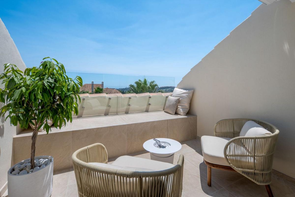 Sprzedaż duplexu w Dúplex en Urbanizacion Nueva Andalucia k, 21 b, Los Naranjos, Marbella, Marbella photo 2