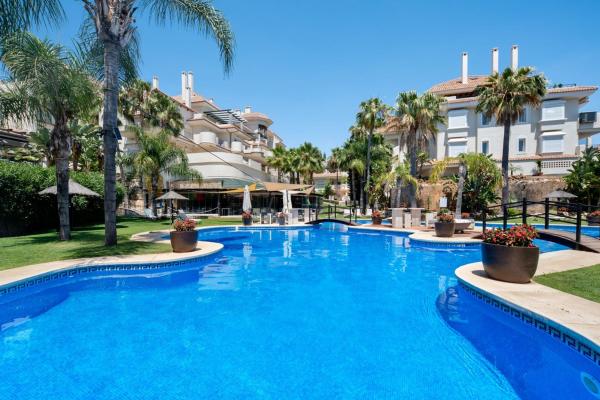 Дуплекс на продажу в Dúplex en Urbanizacion Nueva Andalucia k, 21 b, Los Naranjos, Marbella, Марбелла thumbnail 2