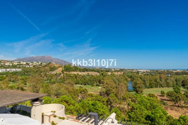 Duplex for sale on Dúplex en Calle Partenon, 14, Los Arqueros-Puerto del Almendro, Benahavís, Benahavís thumbnail 2