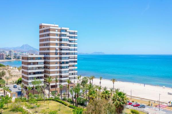 Продажа квартиры на Piso en Calle de Montgomit, Playa Muchavista, El Campello, Эль Кампельо
photo 1