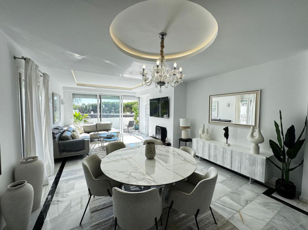 Duplex sale in Dúplex en Urbanización Vila Marina, Puerto Banús, Marbella, Marbella photo 5