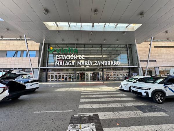 Sprzedaż mieszkania w Piso en Calle Jovellanos, 7, Perchel sur - El Bulto, Málaga, Málaga
 photo 1