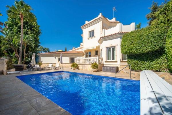 Casa o chalet independiente en El Rosario-Ricmar, Marbella photo 1