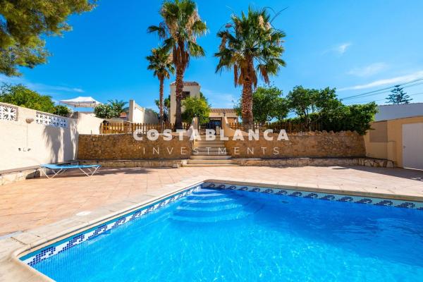 Independent chalet for sale in Casa o chalet en Calle Castanyers Bh, Barranco Hondo, La Nucia, La Nucia
 photo 2