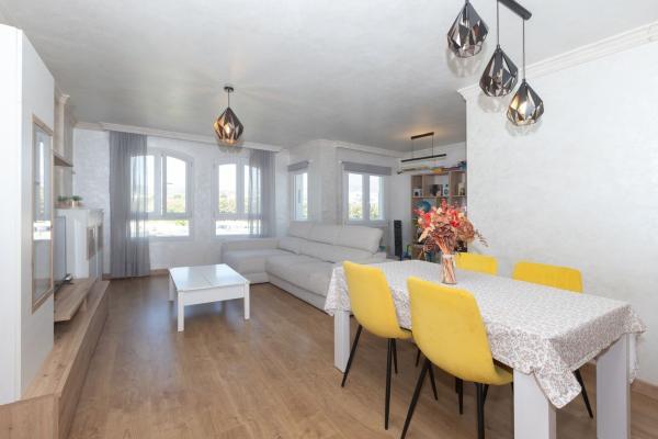 Sprzedaż mieszkania w Piso en Calle 02c Nva Andaluc, Rodeo Alto-Guadaiza-La Campana, Marbella, Marbella
 photo 1