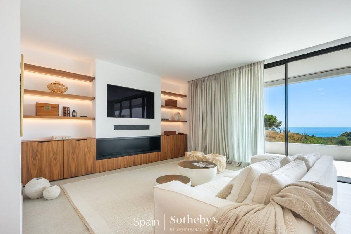 Venta de piso en Piso en Avenida de los Acebos, Cabopino - Artola, Marbella, Marbella
photo 3