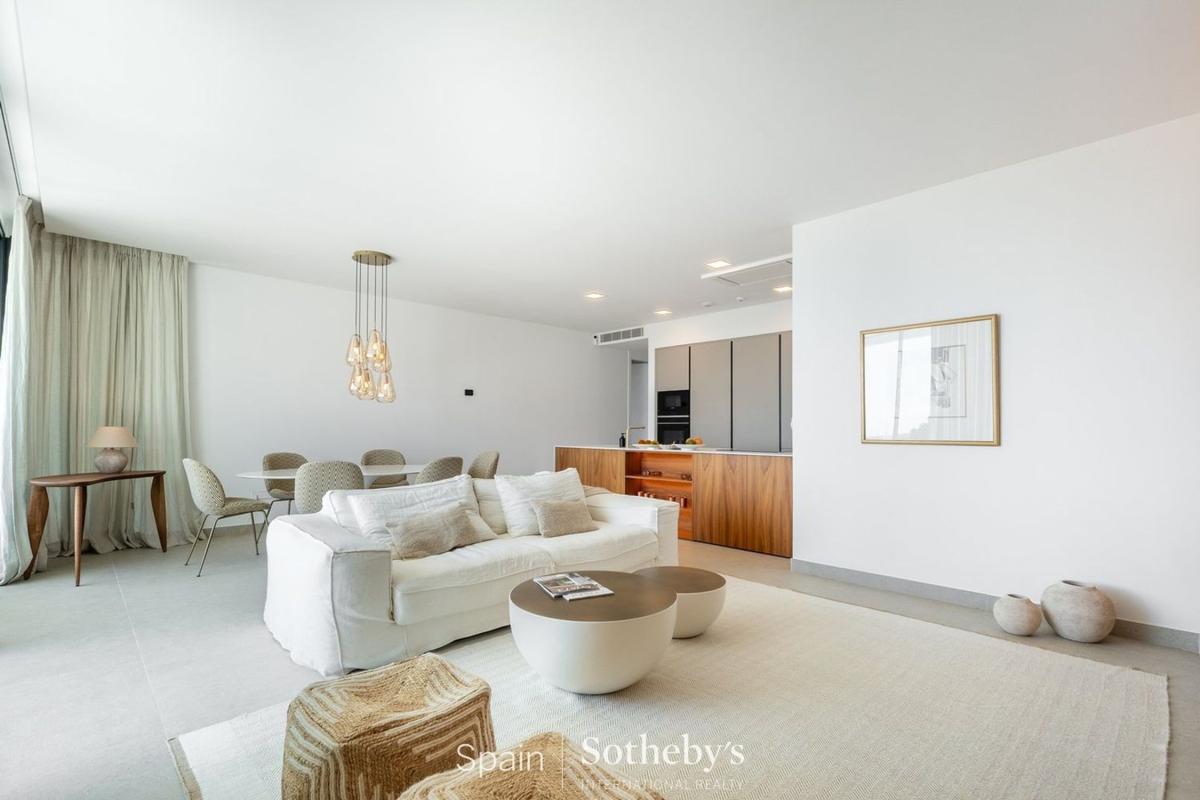 Venta de piso en Piso en Avenida de los Acebos, Cabopino - Artola, Marbella, Marbella
photo 4