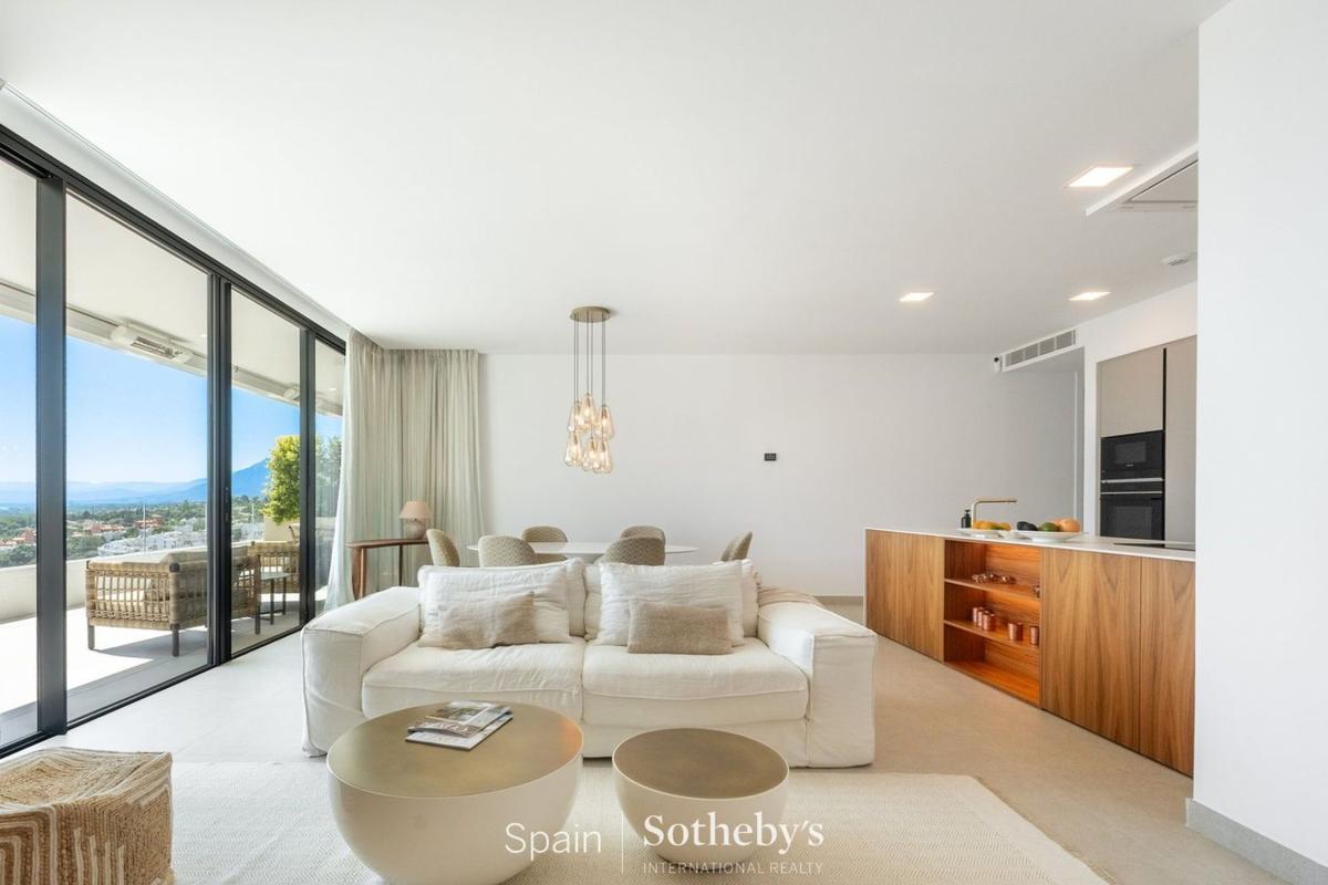 Venta de piso en Piso en Avenida de los Acebos, Cabopino - Artola, Marbella, Marbella
photo 5