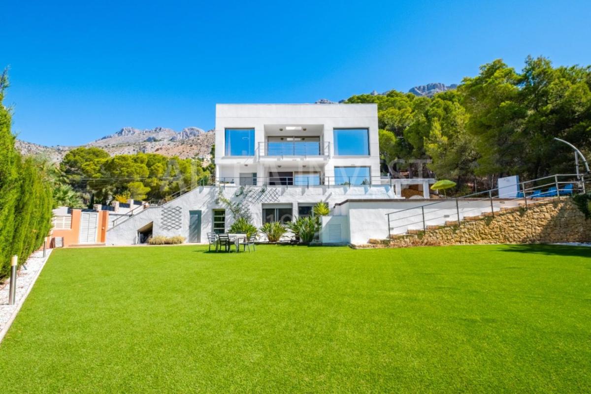 Sale of independent chalet in Casa o chalet en Altea la Vella, Altea, Altea
photo 2