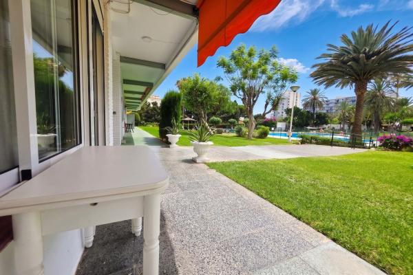 Sale of flat in Piso en Avenida Terramar Alto, Solymar - Puerto Marina, Benalmádena, Benalmádena
 photo 2