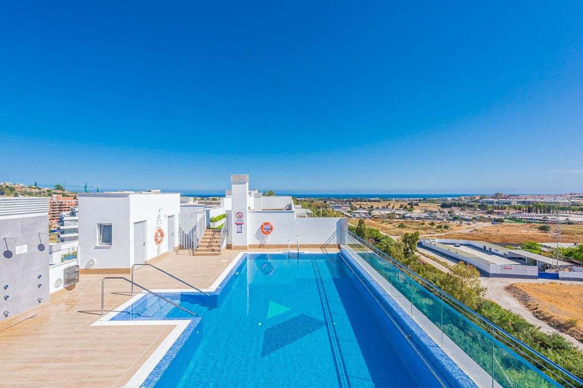Sale of apartment in Piso en Calle Miguel Delibes, 22, Rodeo Alto-Guadaiza-La Campana, Marbella, Marbella
photo 1