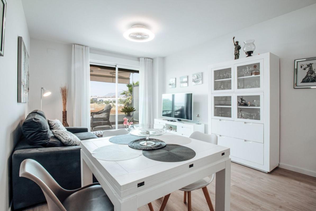 Sale of apartment in Piso en Calle Miguel Delibes, 22, Rodeo Alto-Guadaiza-La Campana, Marbella, Marbella
photo 3