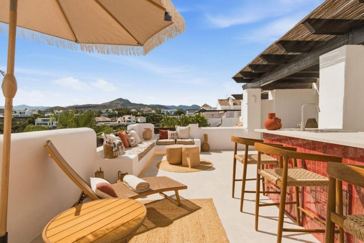 Duplex sale in Dúplex en La Alquería, Benahavís, Benahavís photo 3