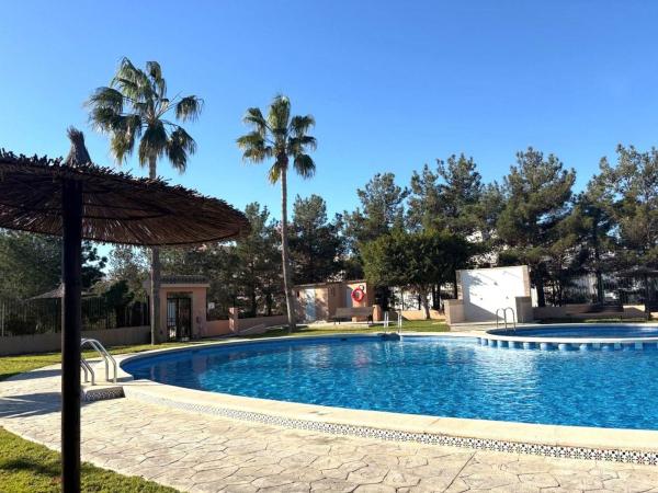 Casa o chalet independiente en Calle Lagunas de Ruidera, Zona Lago - Los Almendros, Orihuela photo 1