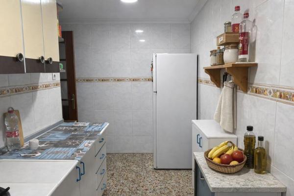 Sprzedaż mieszkania w Piso en Calle José Carlos Bruna, Ciudad Jardín, Málaga, Málaga
 photo 4