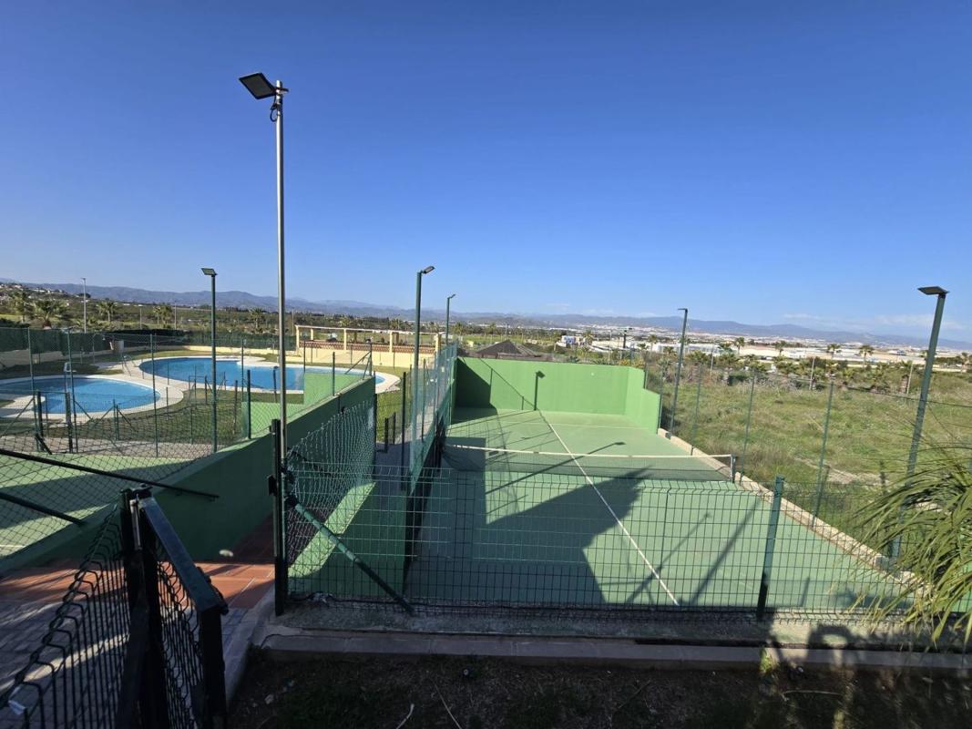 Продажа дуплекса на Dúplex en Calle Rafael Alberti, Centro, Alhaurín de la Torre, Алхаурин-де-ла-Торре photo 2