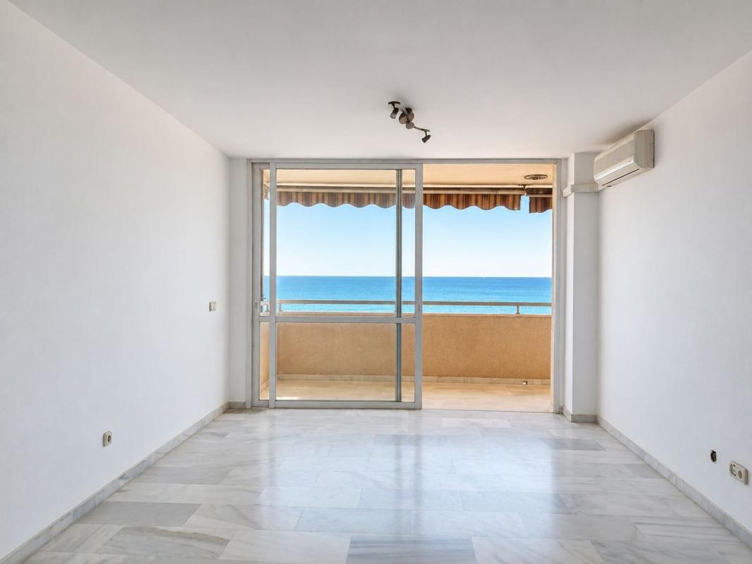 Sprzedaż mieszkania w Piso en España, 260, Puerto de Estepona, Estepona, Estepona
photo 3