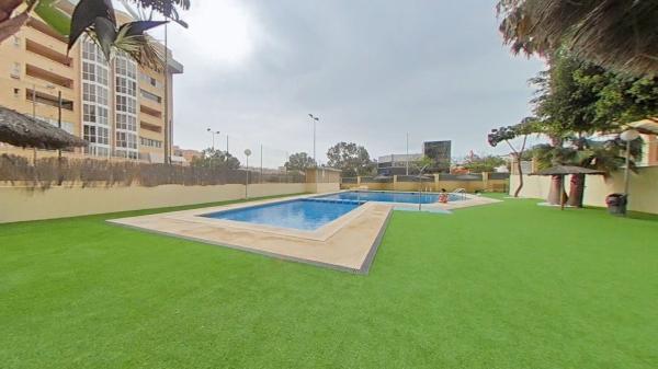 Sale of flat in Piso en San Gabriel, Alicante / Alacant, Alicante
 photo 1