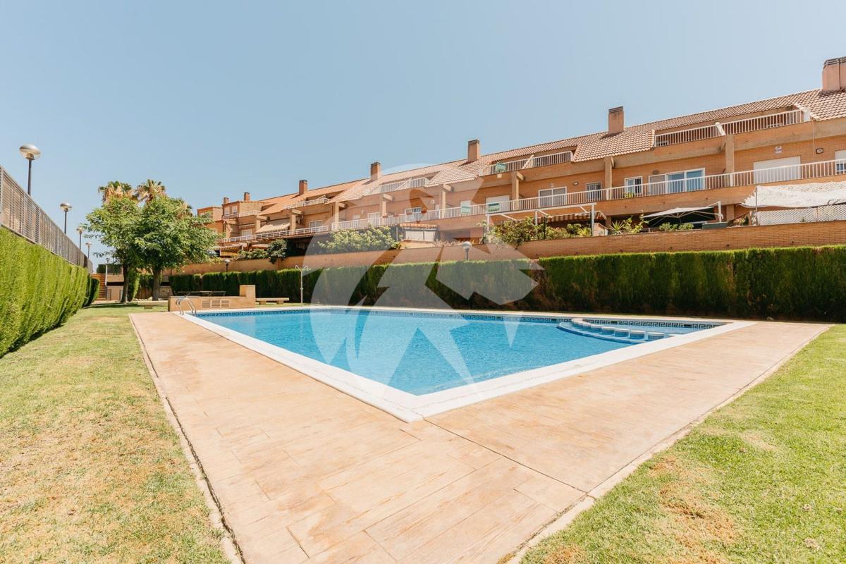 Venta de chalet independiente en Chalet pareado en Alicante Golf, Alicante / Alacant, Alicante / Alacant
photo 3
