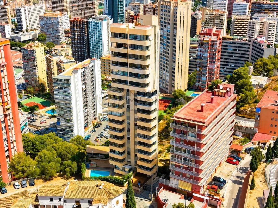 Venta de piso en Piso en Calle Sierra Dorada, 14, Zona Sierra Helada, Benidorm, Benidorm
photo 2